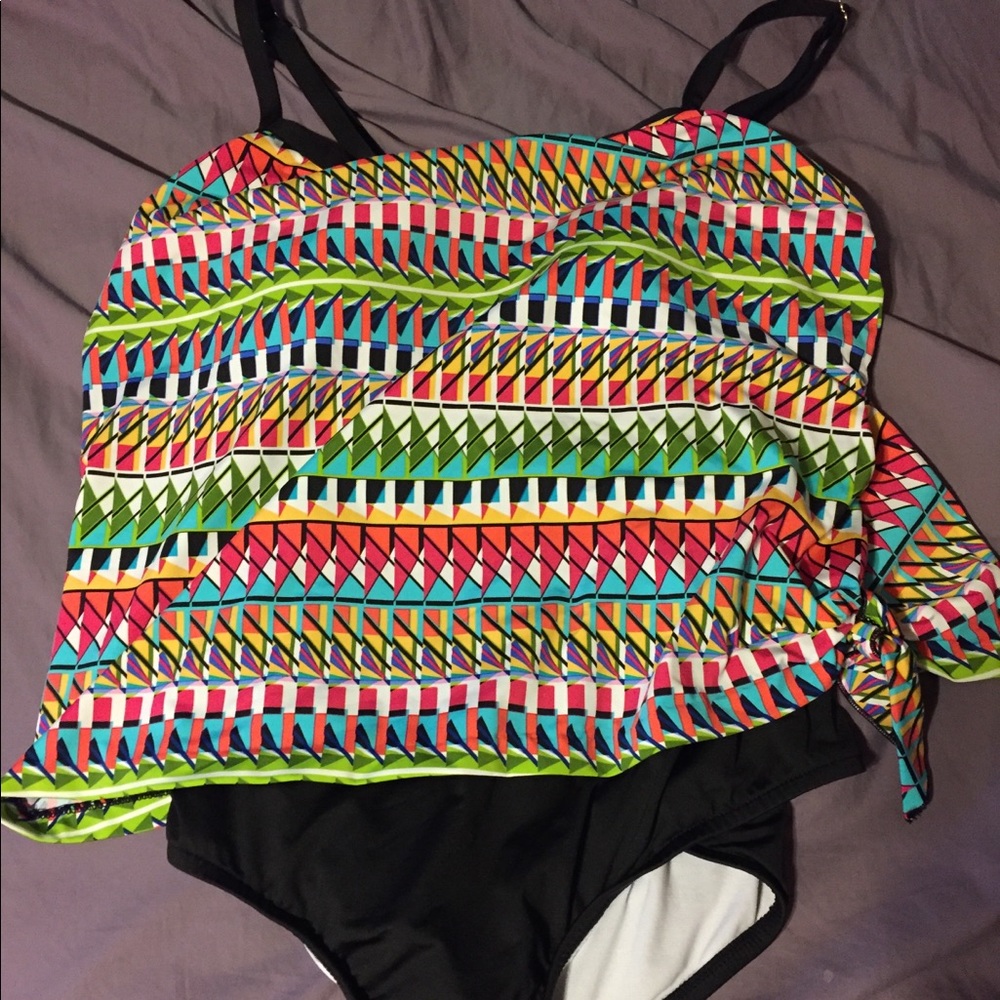 Apt 9 Women’s Swimsuit